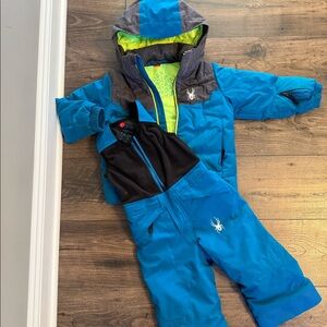 Spyder ski set. Coat size 4, snowpants size 3.